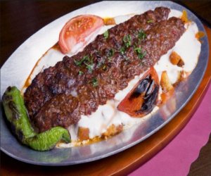 yoğurtlu adana kebap